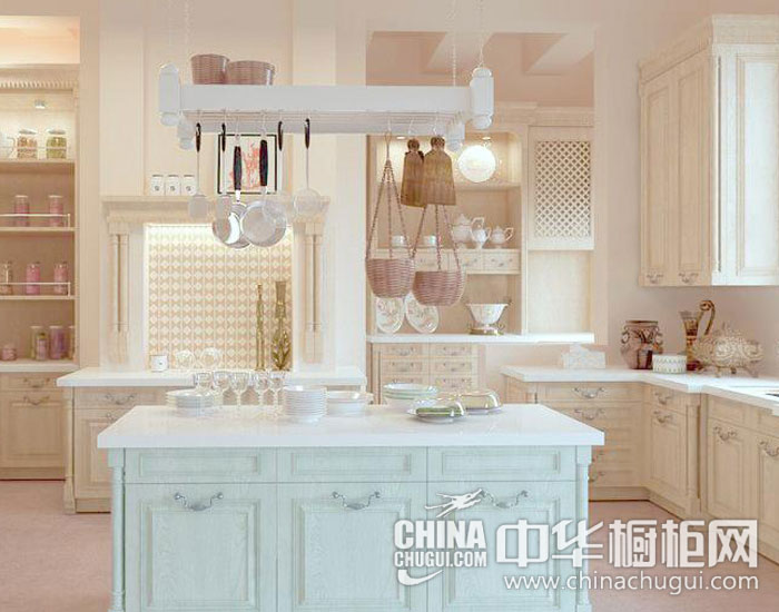 欧式橱柜图片 谱写马卡龙公主风:整体厨柜色调像马卡龙一样,粉嫩、轻盈。白色欧式橱柜精致雕花,搭配银色五金拉手,欧式公主风扑面而来。岛台布局能更好的放置菜品,岛台上方悬空挂钩能很好地收纳小锅铲... --> 欧式橱柜图片 谱写马卡龙公主风:整体厨柜色调像马卡龙一样,粉嫩、轻盈。