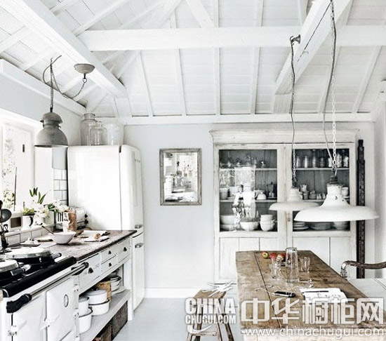 一屋多用 餐厨一体化设计